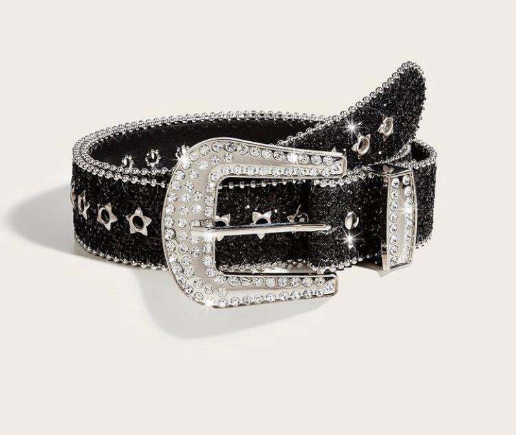 STUDDED BELT