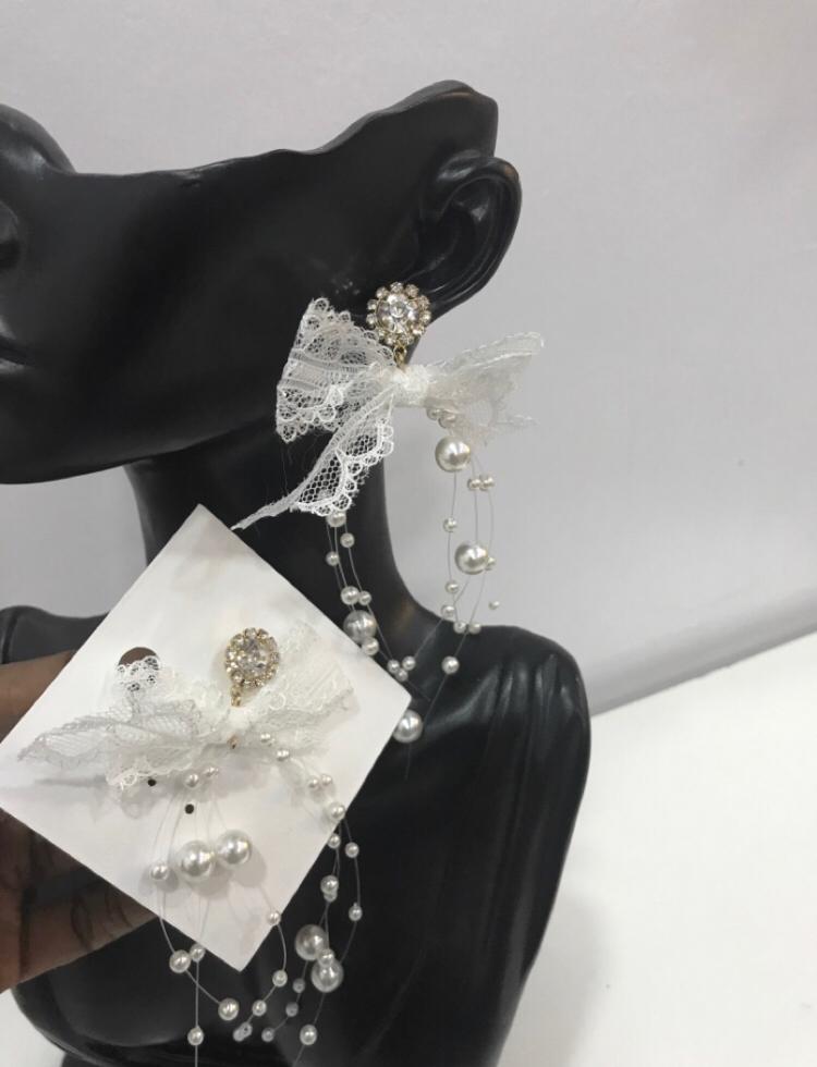 PEARL DAISY EARRINGS