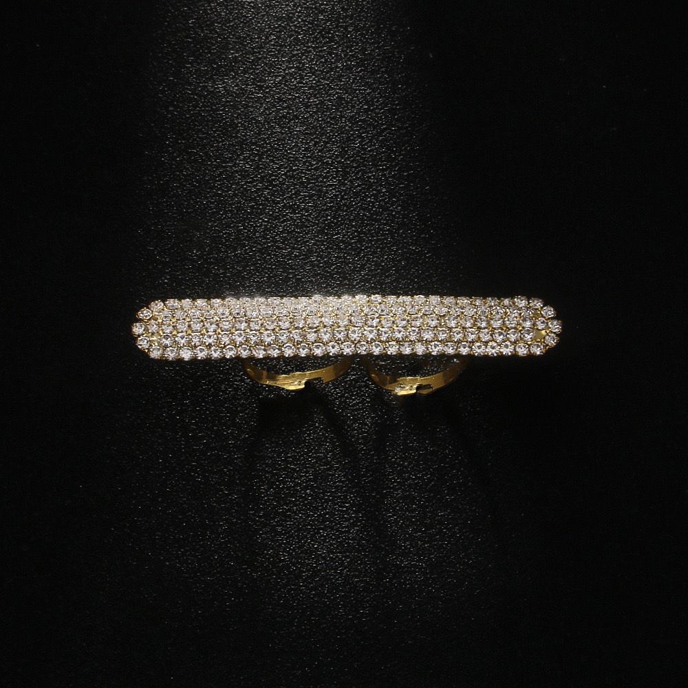 RHINESTONE RING