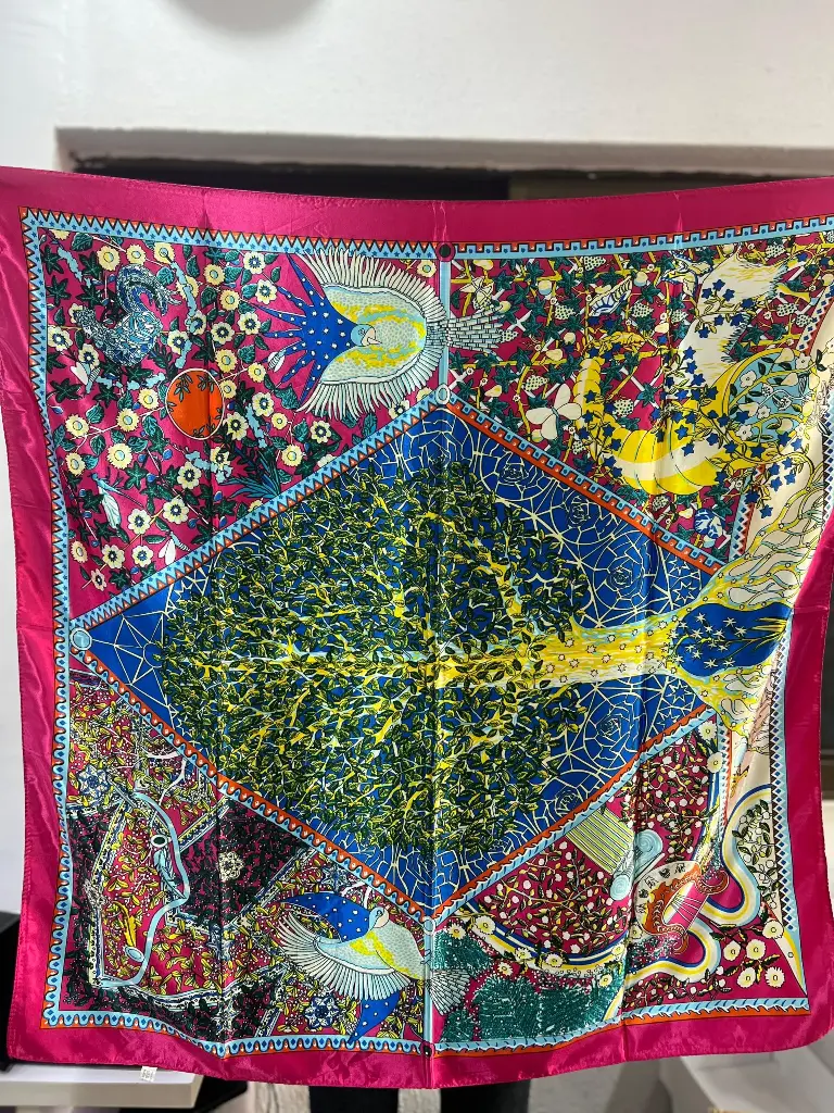 VINTAGE SCARF