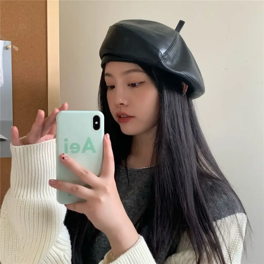 LEATHER BERET