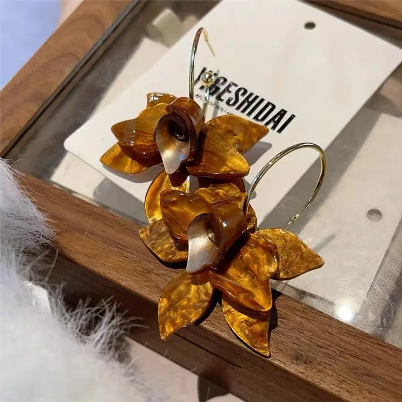 IVY EARRINGS 