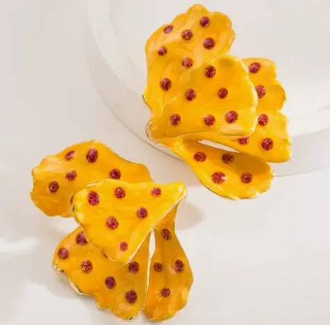 RETRO EARRINGS 