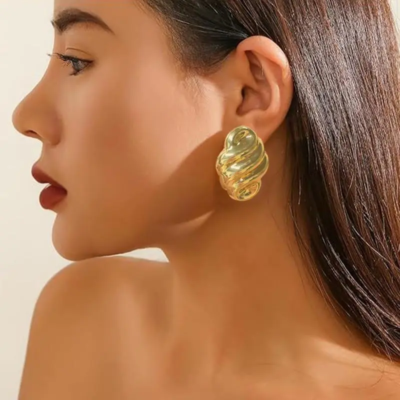 PLUM EARRINGS 