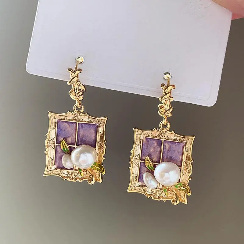 OVAL RETRO EARRINGS 