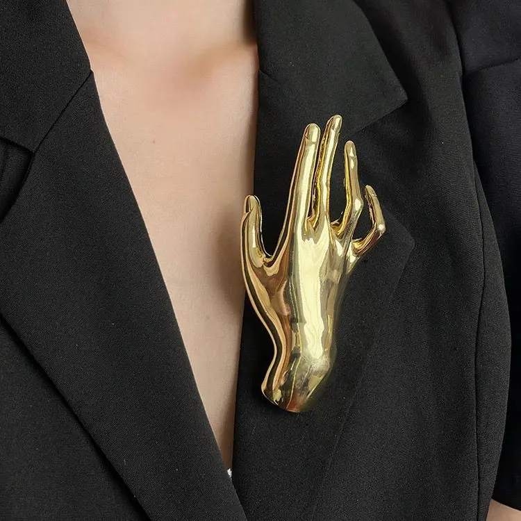 HAND BROOCH 