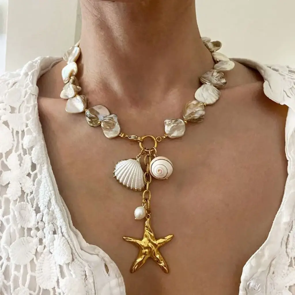 SHELL NECKLACE SET 