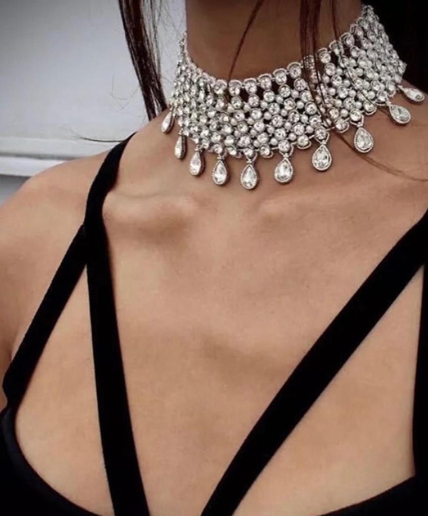 TASSEL CHOKER