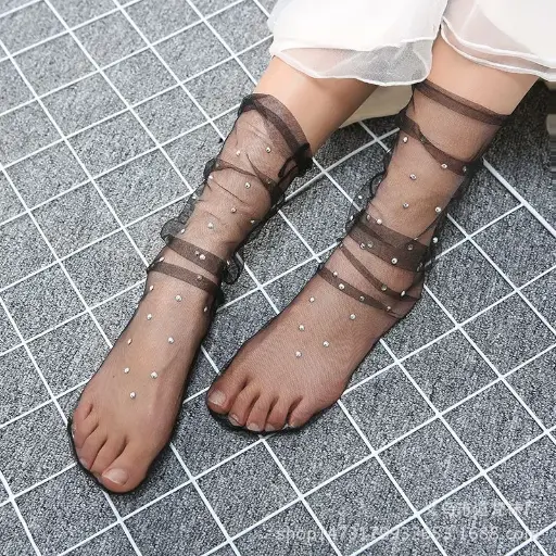 SILK SOCKS