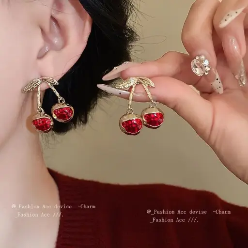 IVY PETAL EARRINGS 
