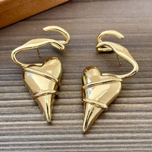 LOVE EARRINGS 