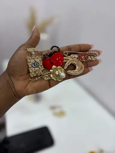 BROOCH(M)