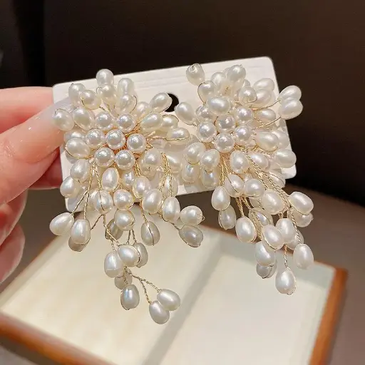 PEARL TASSEL EARRINGS 